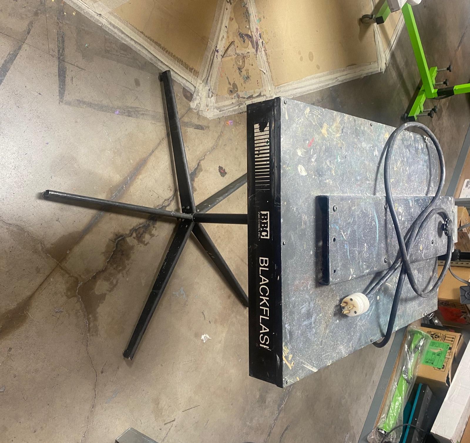 BBC INDUSTRIES FLASH