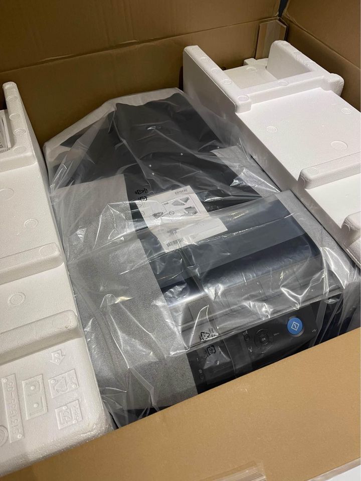 Epson F2100 BRAND NEW IN BOX-293095574_5780801921943536_3897598774940790993_n.jpg