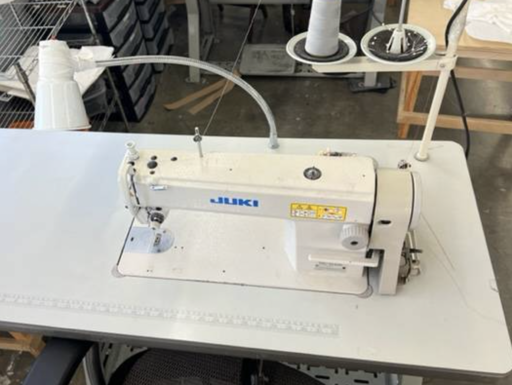 Juki High-speed Single Needle.. Sewing Machine - $550