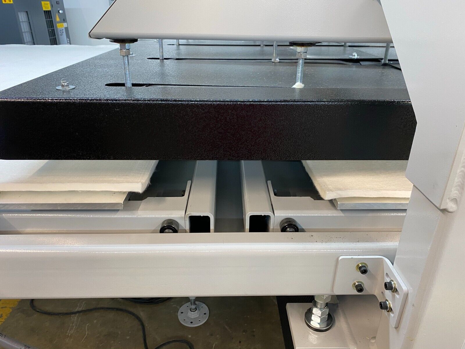 Geo Knight Heat Press 66”x84” Dual Station Auto Indexing