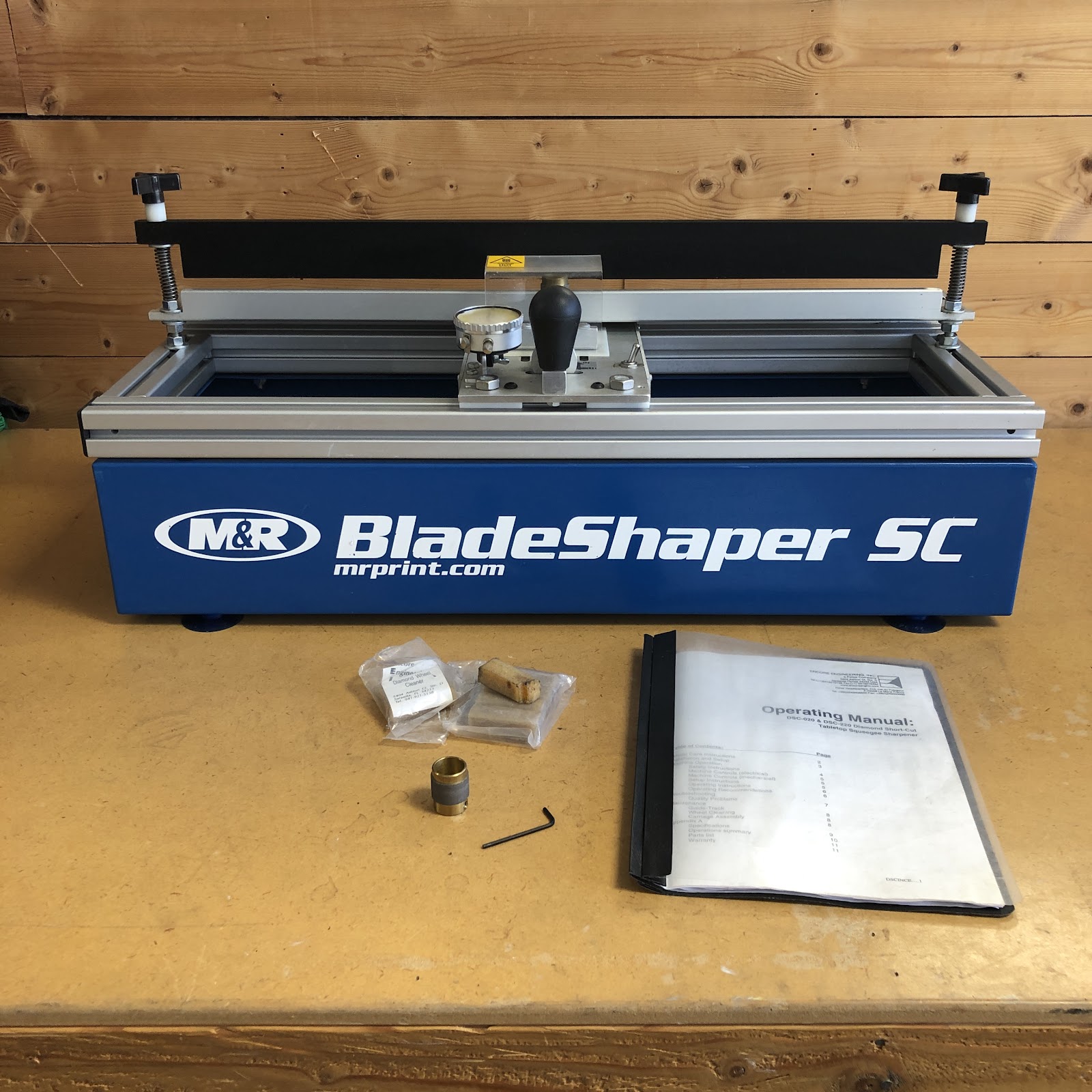 M&R Blade Shaper SC Squeegee sharpener