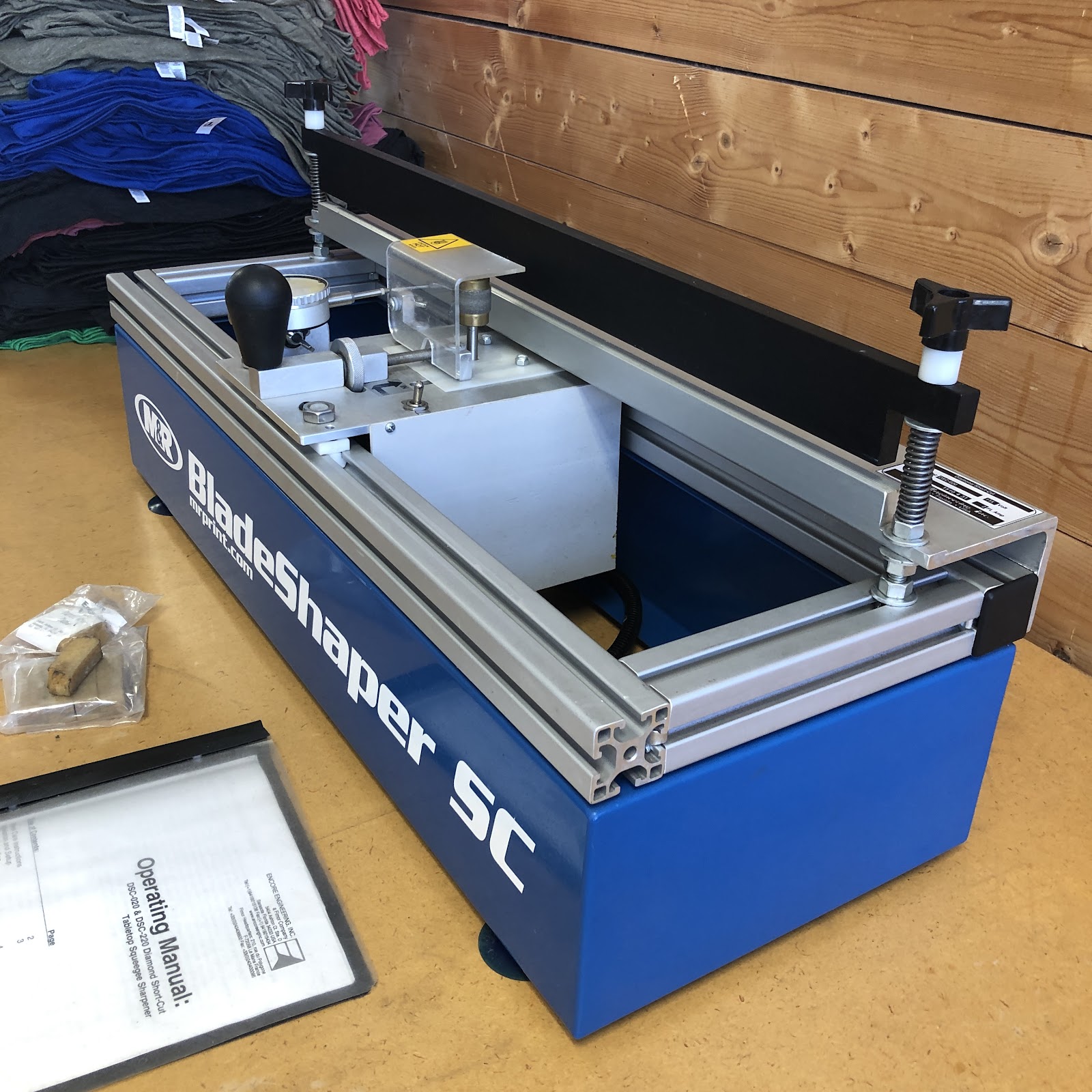 M&R Blade Shaper SC Squeegee sharpener