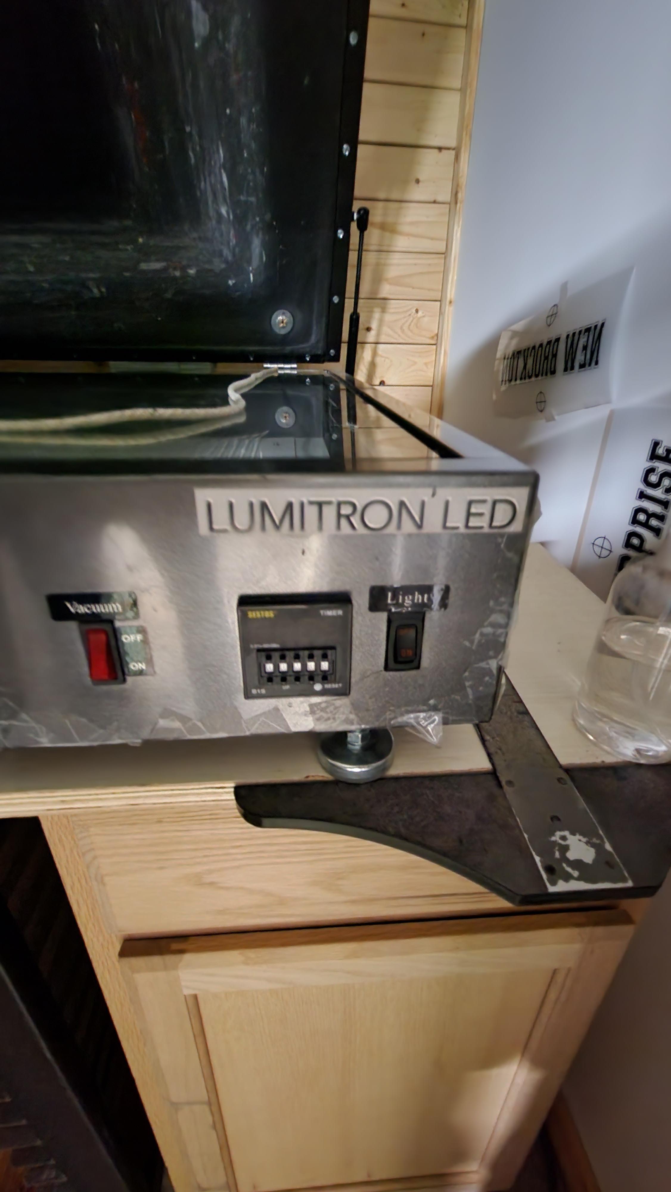 Workhorse Lumitron LED 25x36 Exposure unit