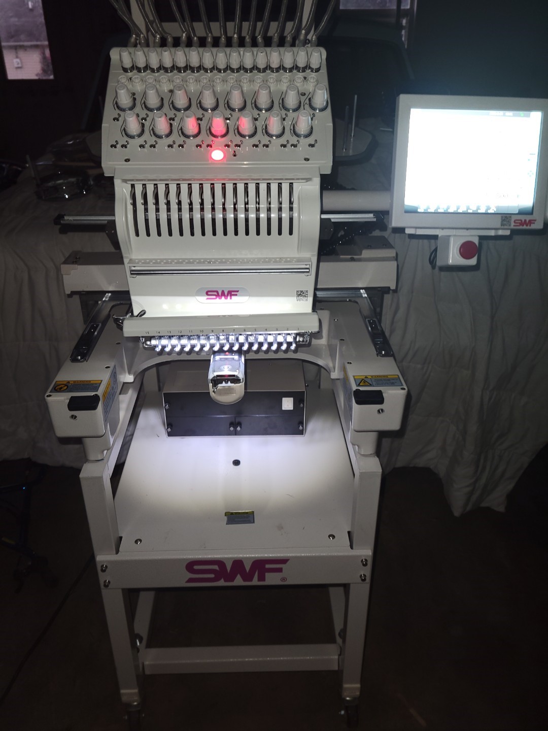 SWF/EST1501C 15 Needle Embroidery Machine