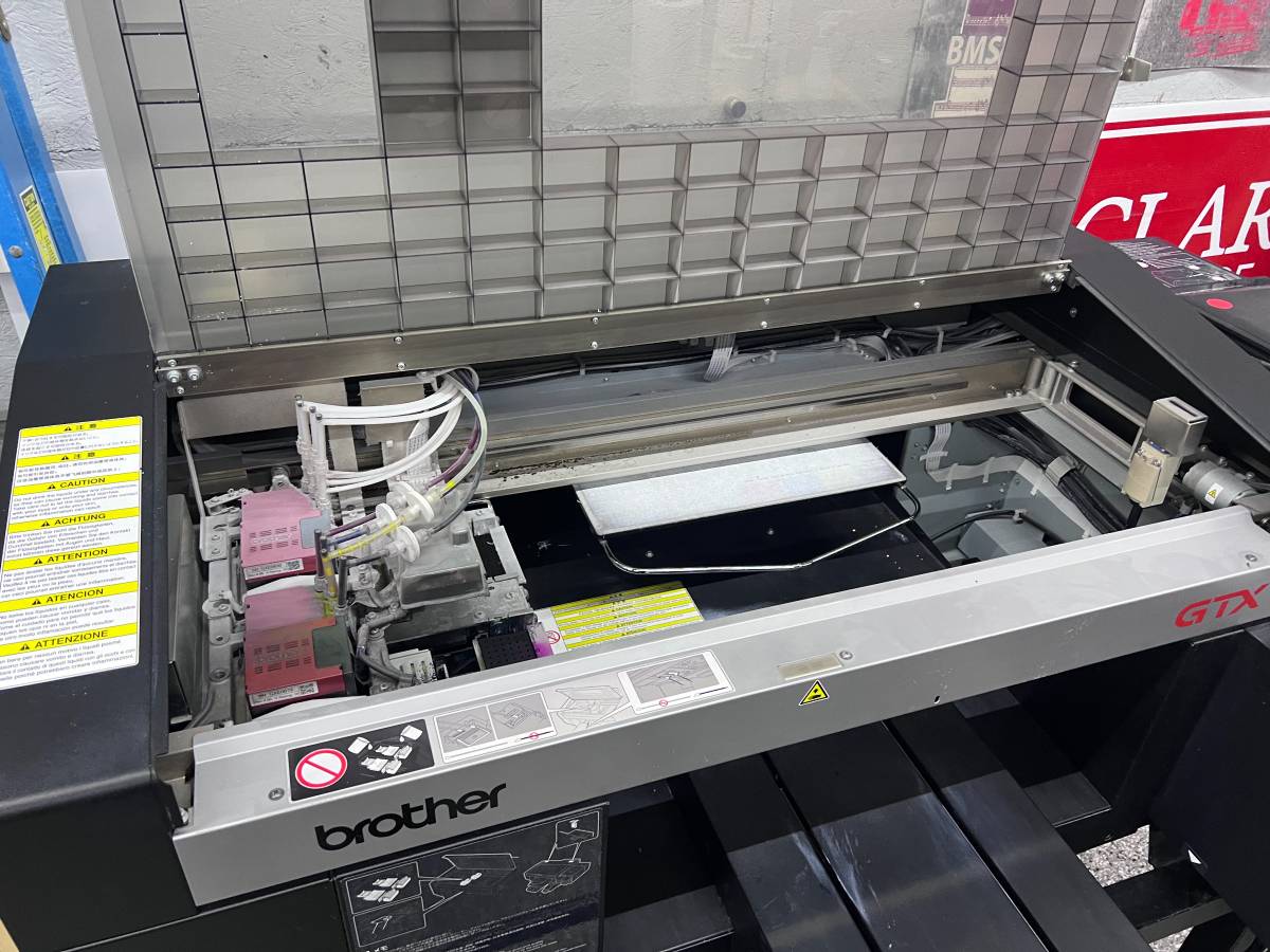 Used Brother GTX422 DTG Printer For Sale, 5,000