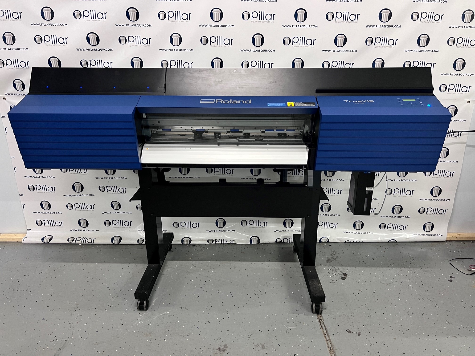 Roland TrueVIS SG2-300 30" Printer/Cutter-roland-front.jpg