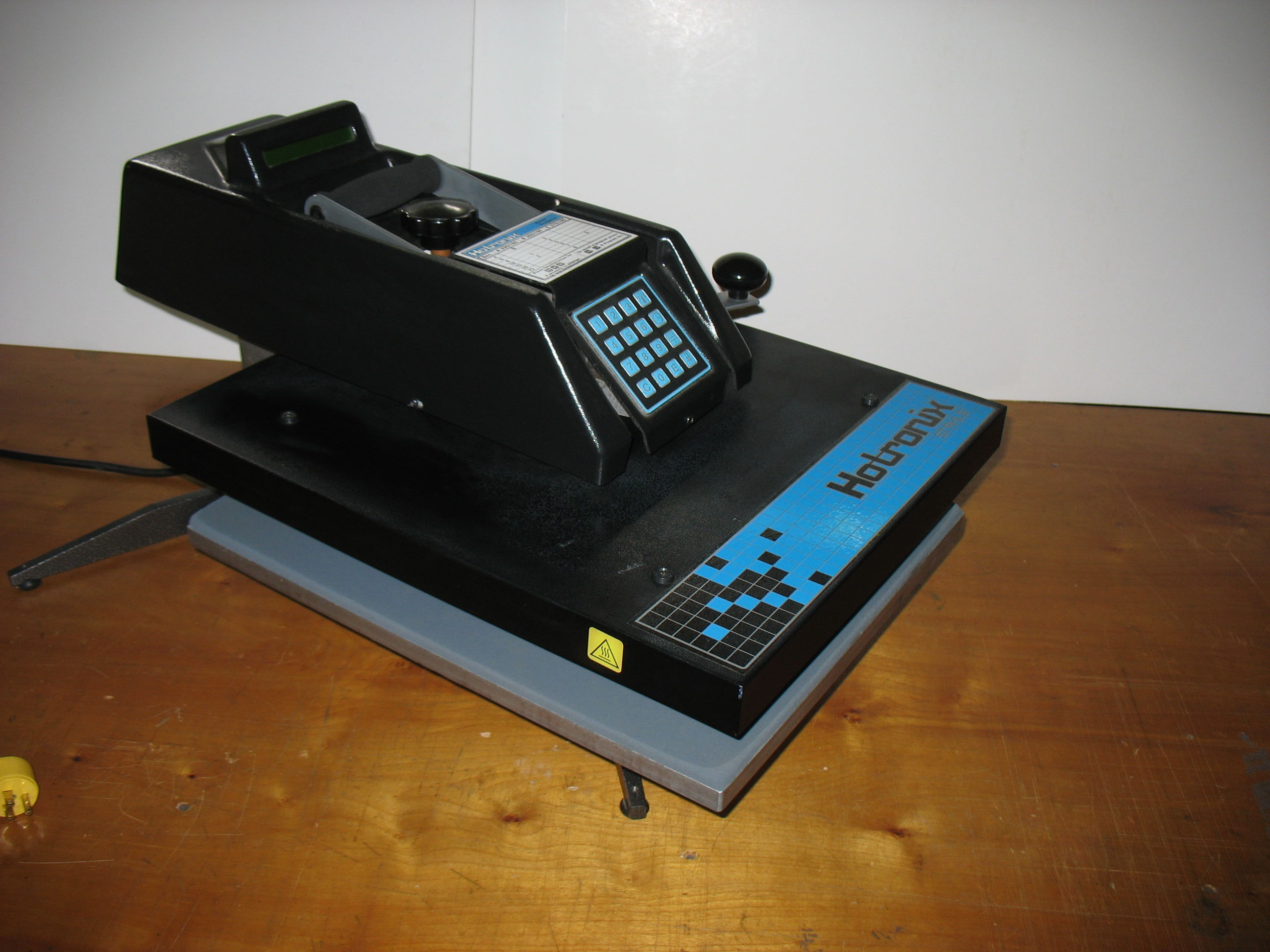 Hotronix Swinger Heat Press