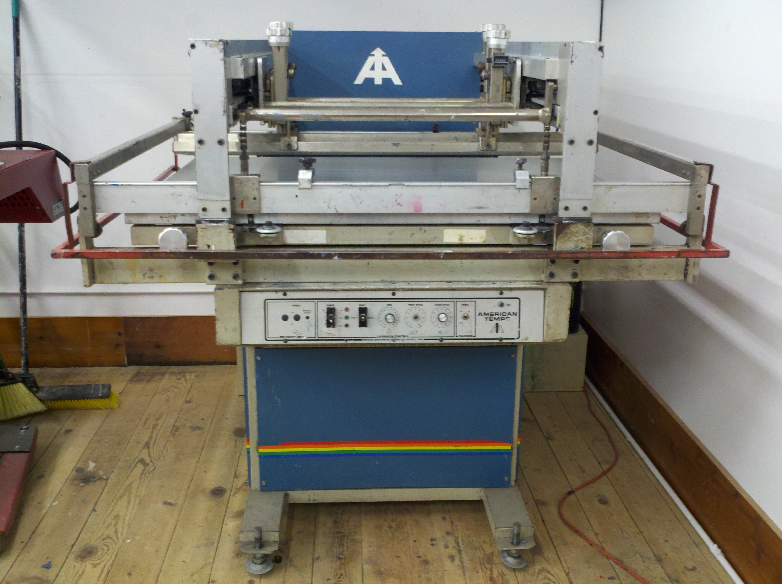 American Tempo - 25x38 and (5) 39x43 Diamond Chase Retensionable Frames-tempo-front.jpg