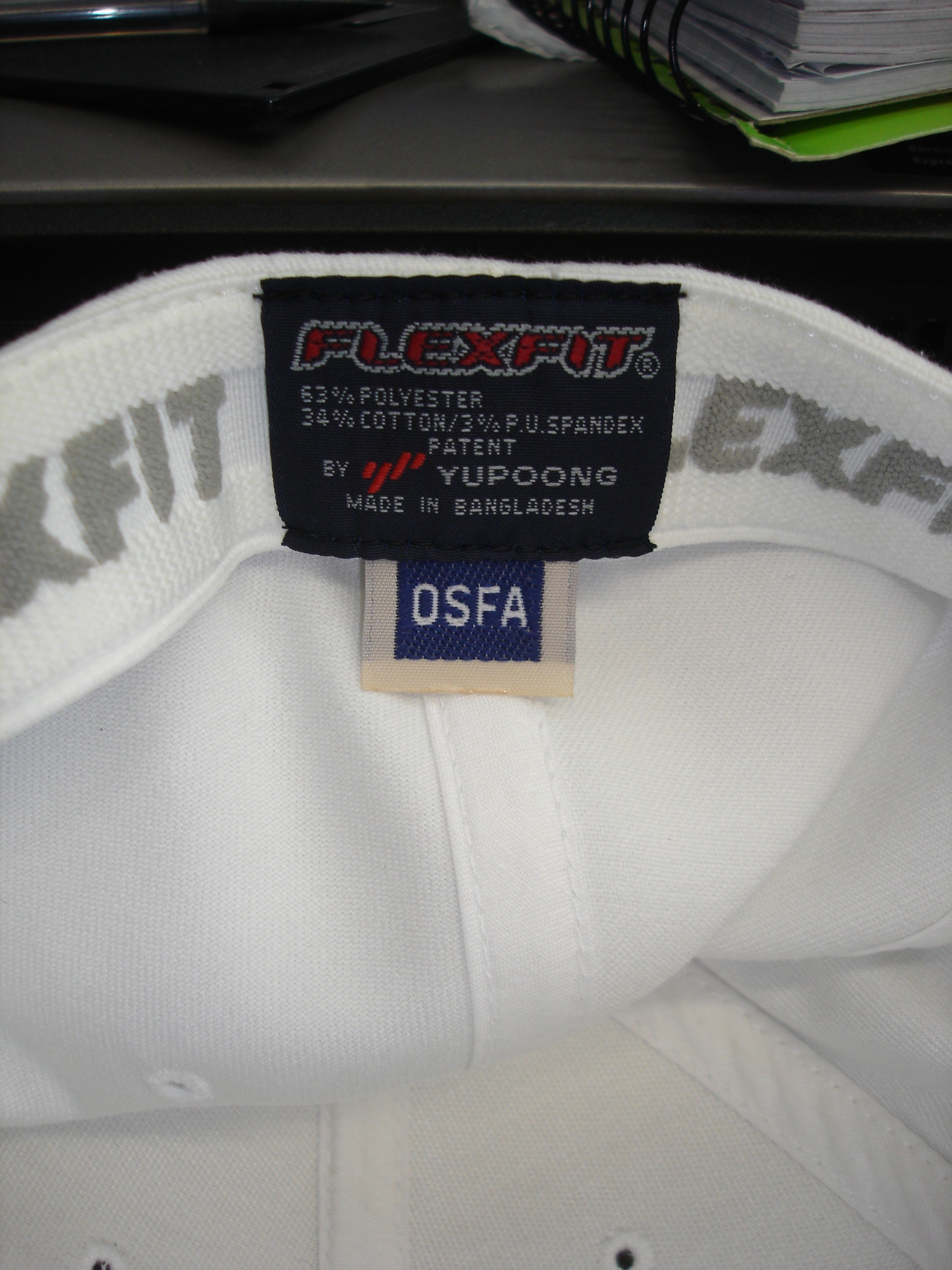 Selling Flexfit cap- White color-dsc04796.jpg