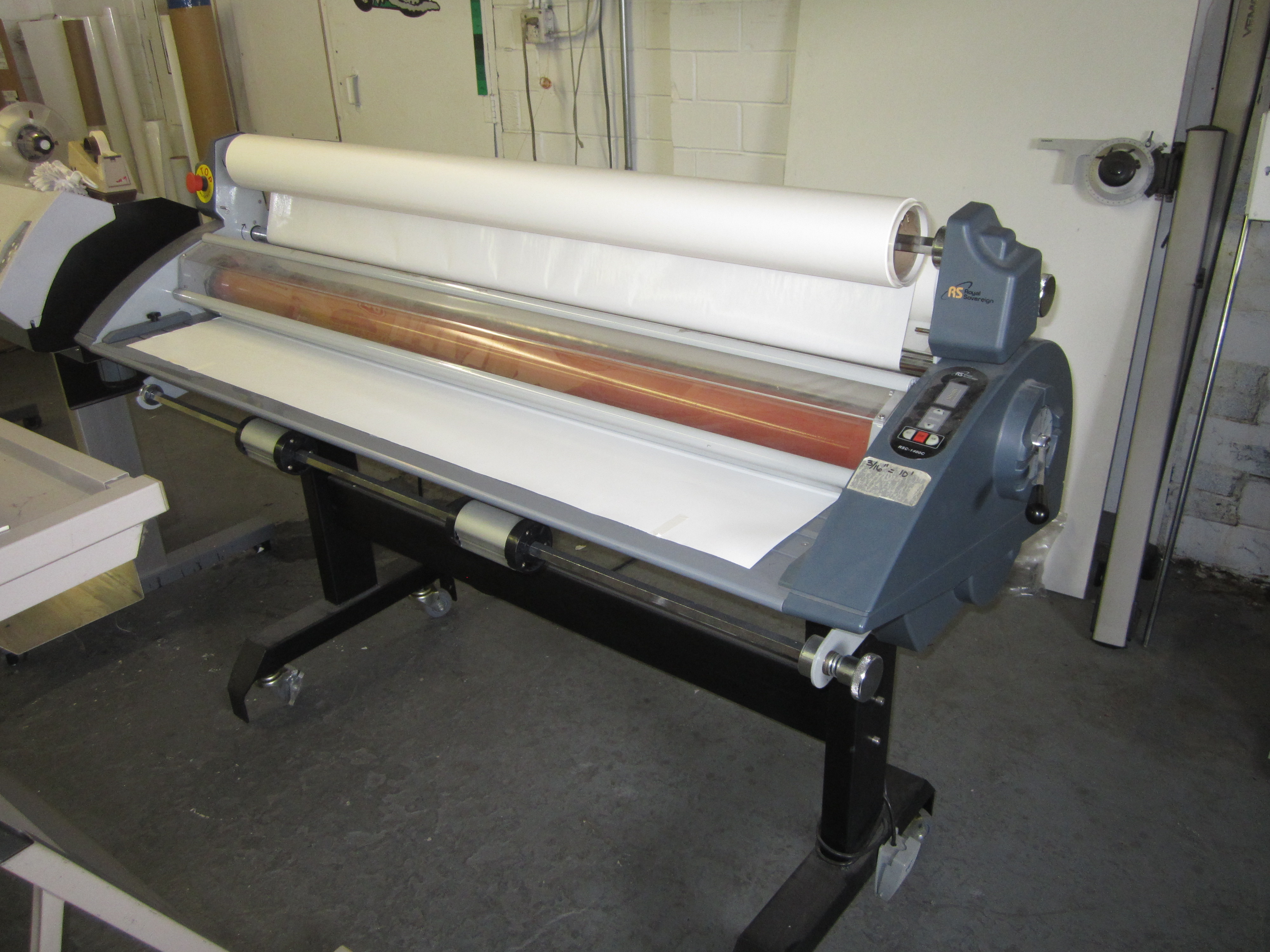 Royal Sovereign RSC-1400C Laminator-royal-soverign-lamiantor8.jpg