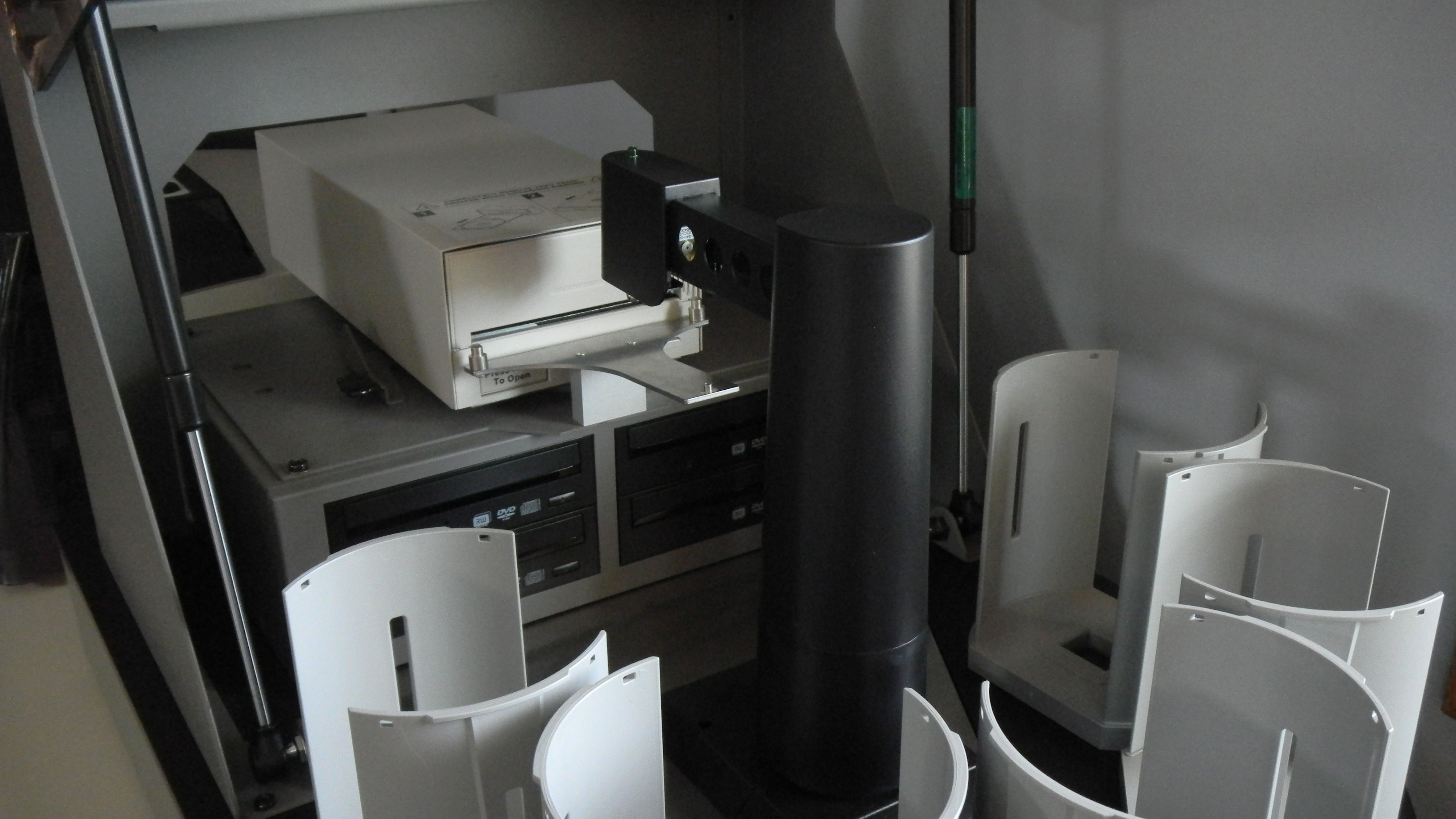 CD / DVD Duplication and Digital Photo Printing equipment and supplies