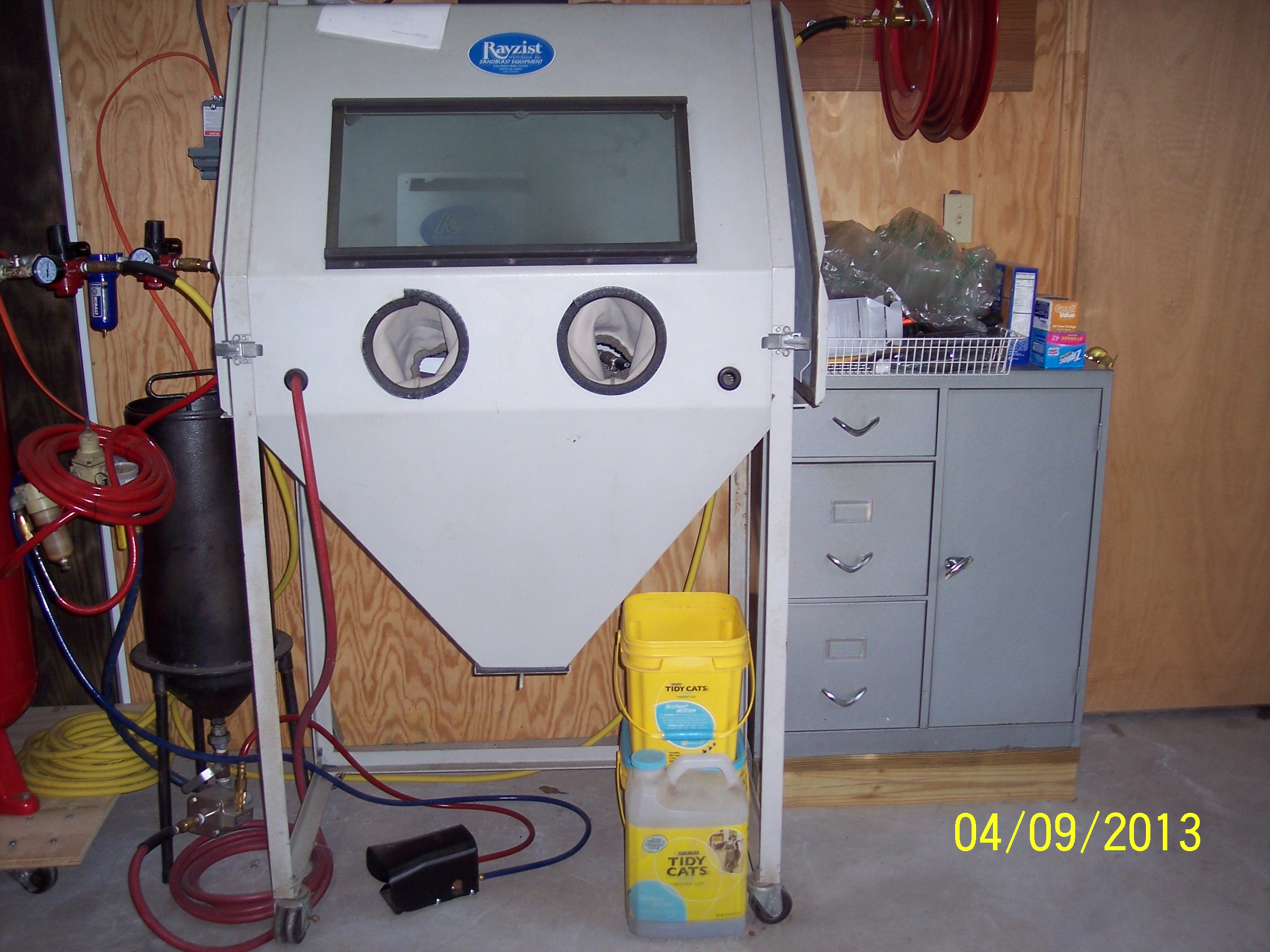 Rayzist Sand Blasting Unit