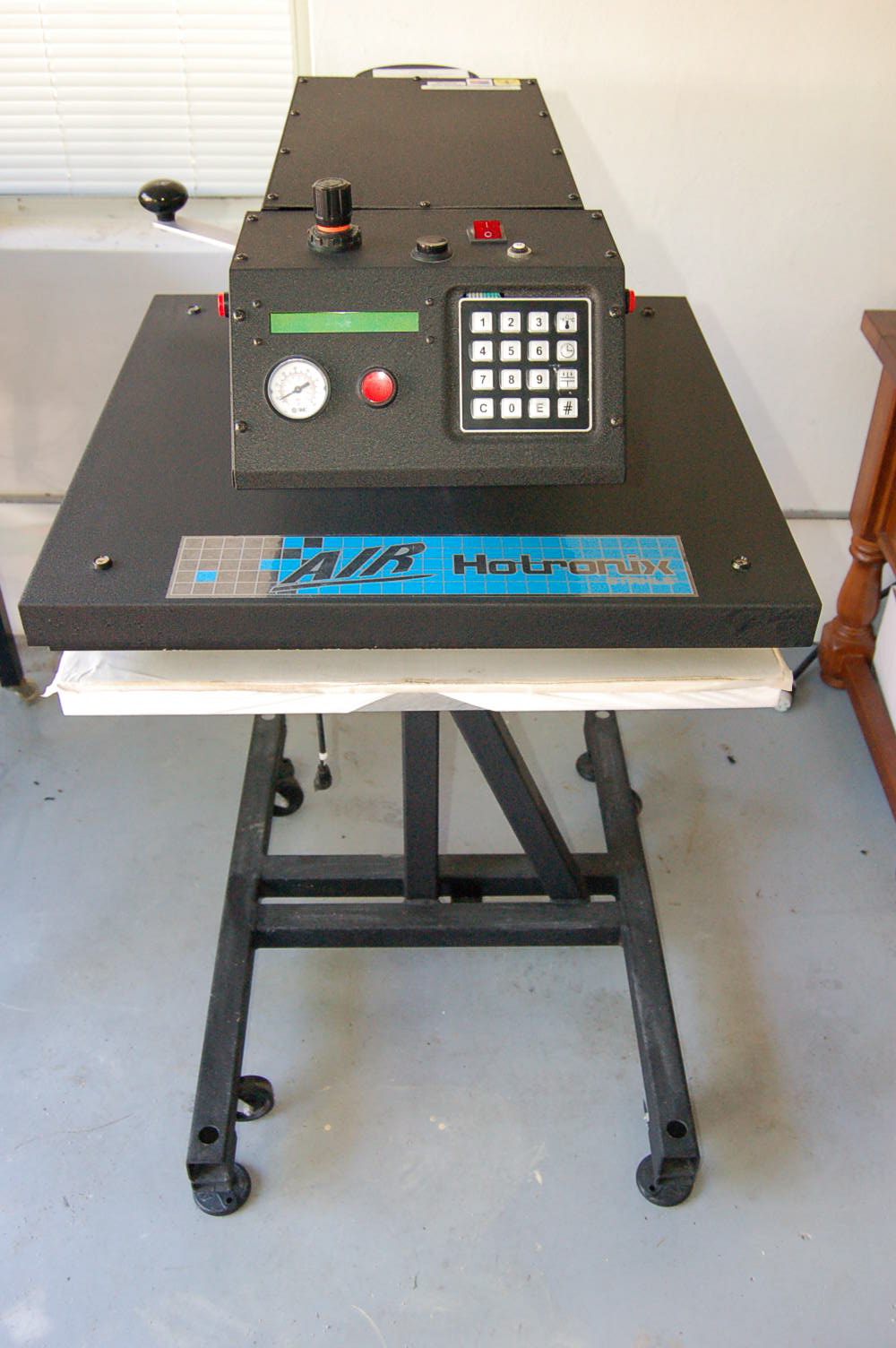 Gently Used Brother GT782 DTG Printer For Sale