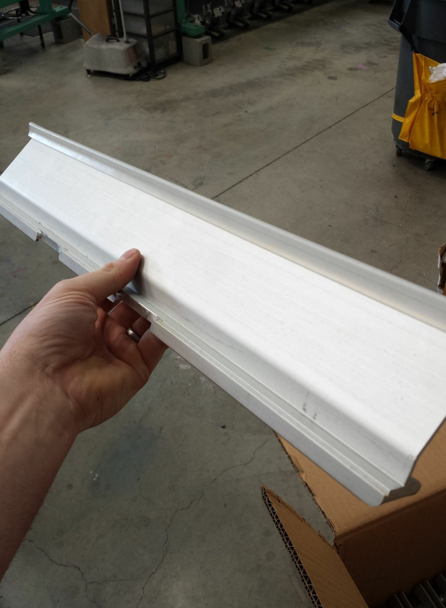 M & R Pallets/ Squeegee & flood bars