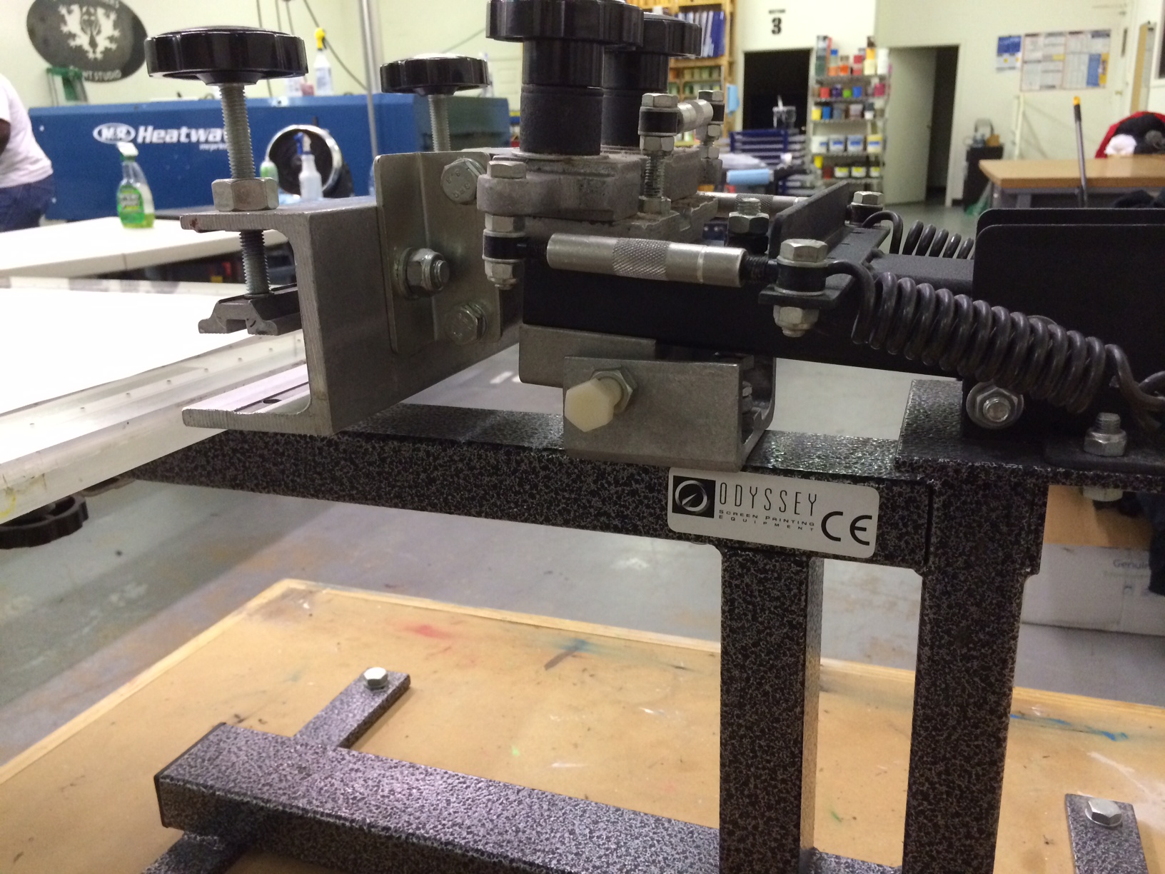 Workhorse Vacuum Pallet with Bracket and 1 Color/1 Station Press 695