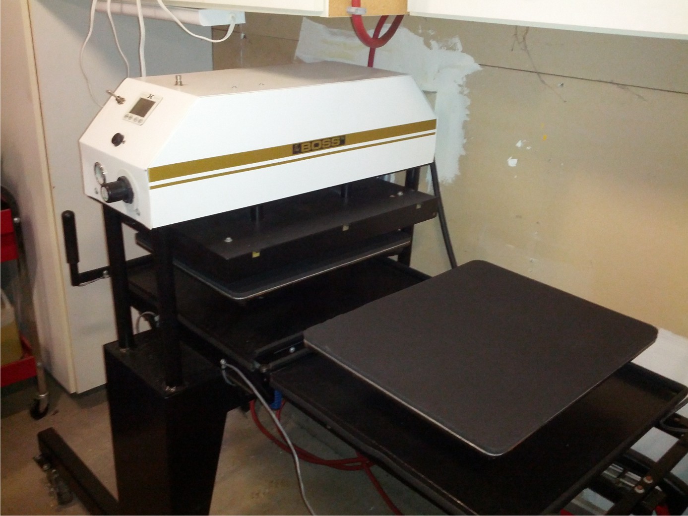 Boss 394-TS heat press & compressor-boss1.jpg