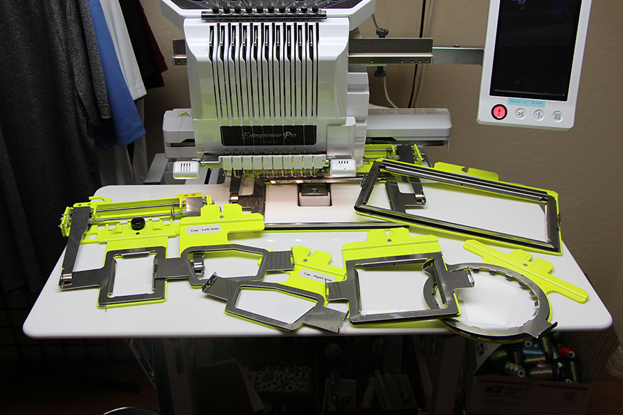 Brother PR1000e Embroidery machine, accessories & thread