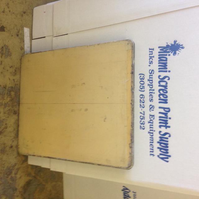 M&R Used Pallets and Squeegees