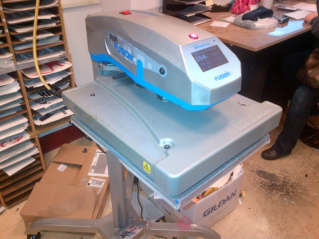 Hotronix Air Fusion Heat Press AUTOMATIC GEO DTG KNIGHT-img-20141223-00275.jpg