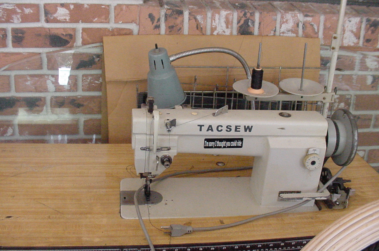 Tack sew industrial sewing Machine