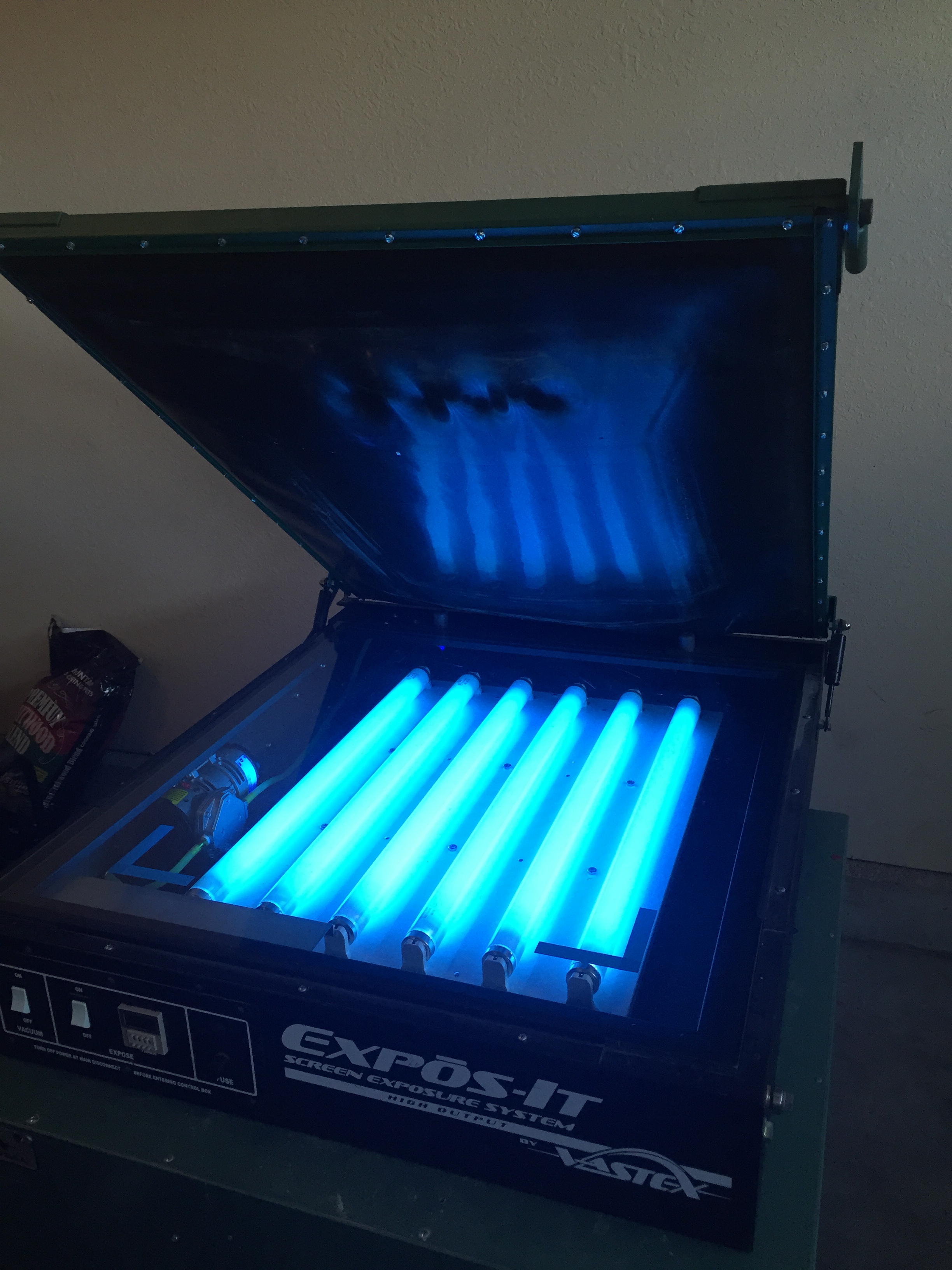 dive bar shirt club cost