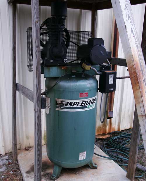 Complete Automatic Screenprinting Shop-compressor.jpg