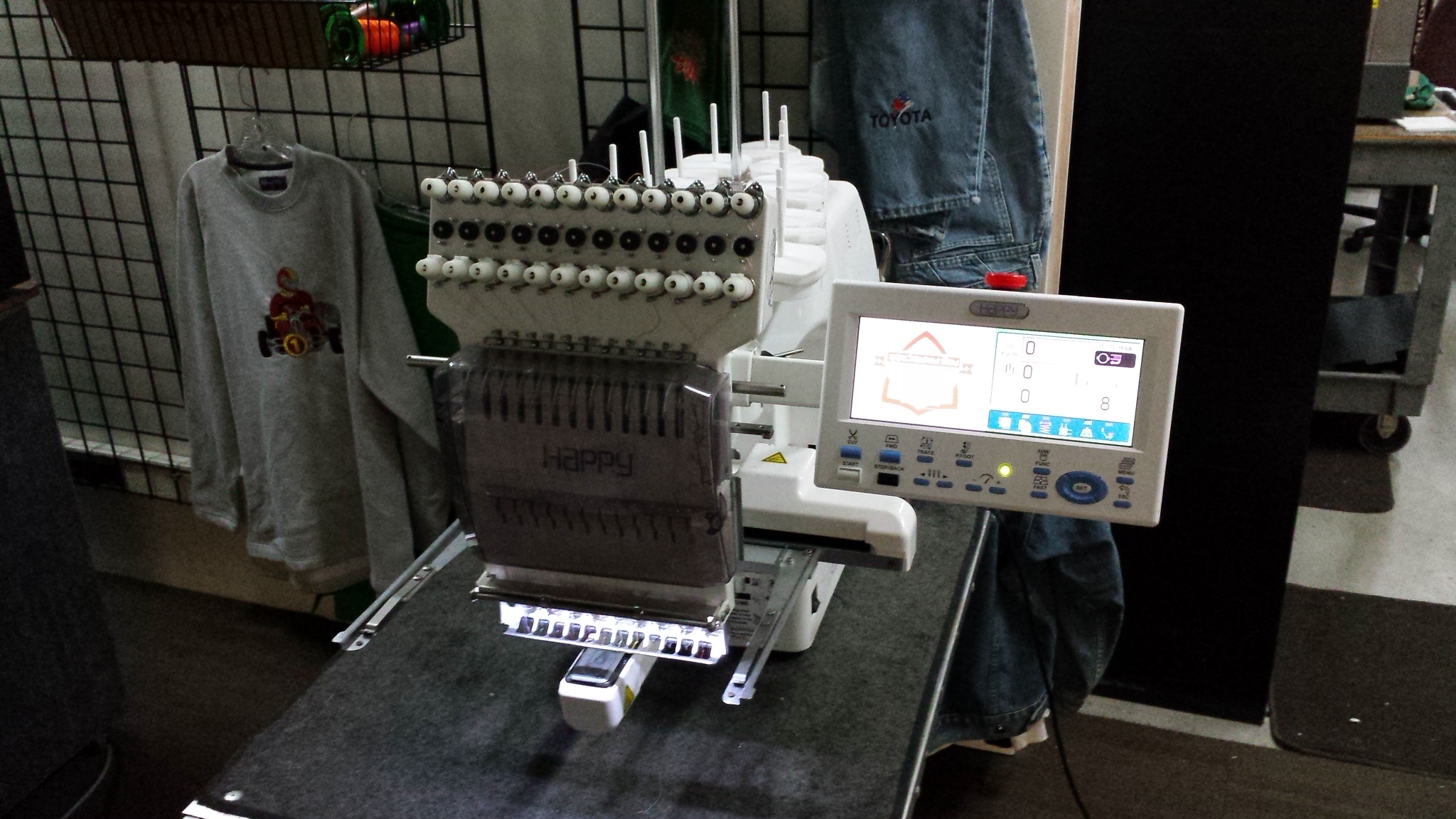 Happy HCS 120140 12 Needle, 1 Head Embroidery Machine 2012