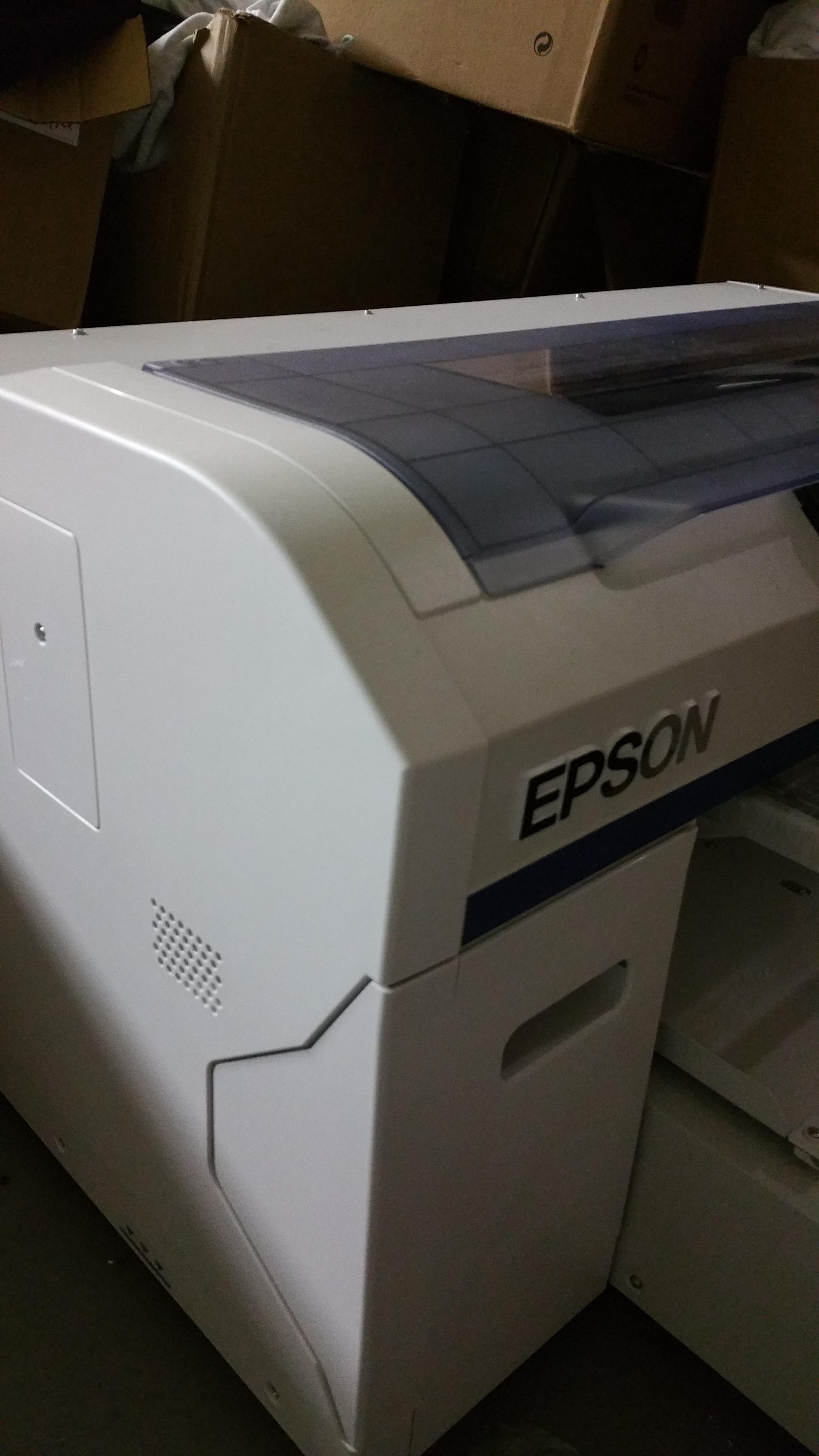 Epson F2000 Surecolor DTG Barely Used-20151212_043750.jpg