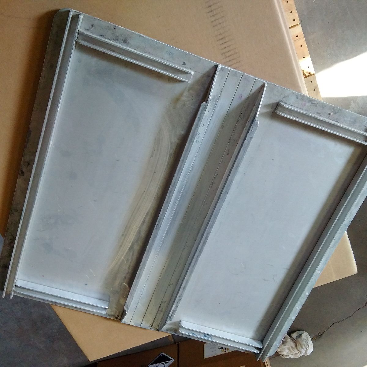 used m&r pallets