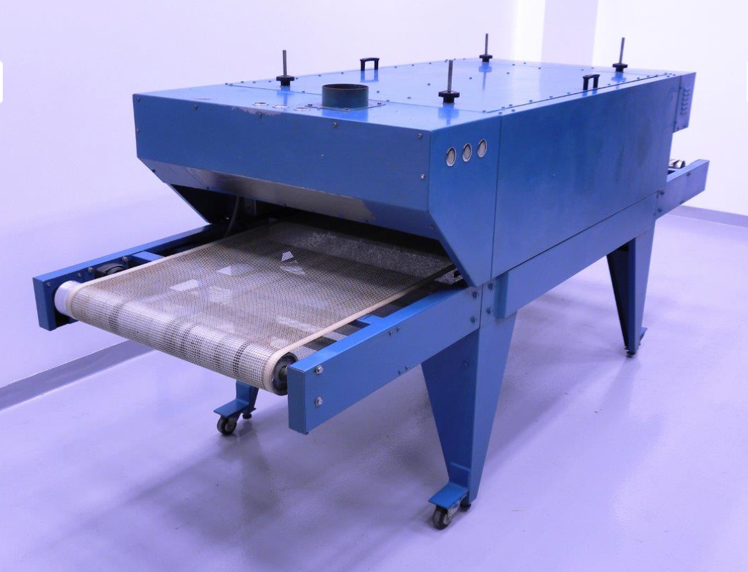 American M&MPhoenix Turbo 30" Electric Dryer