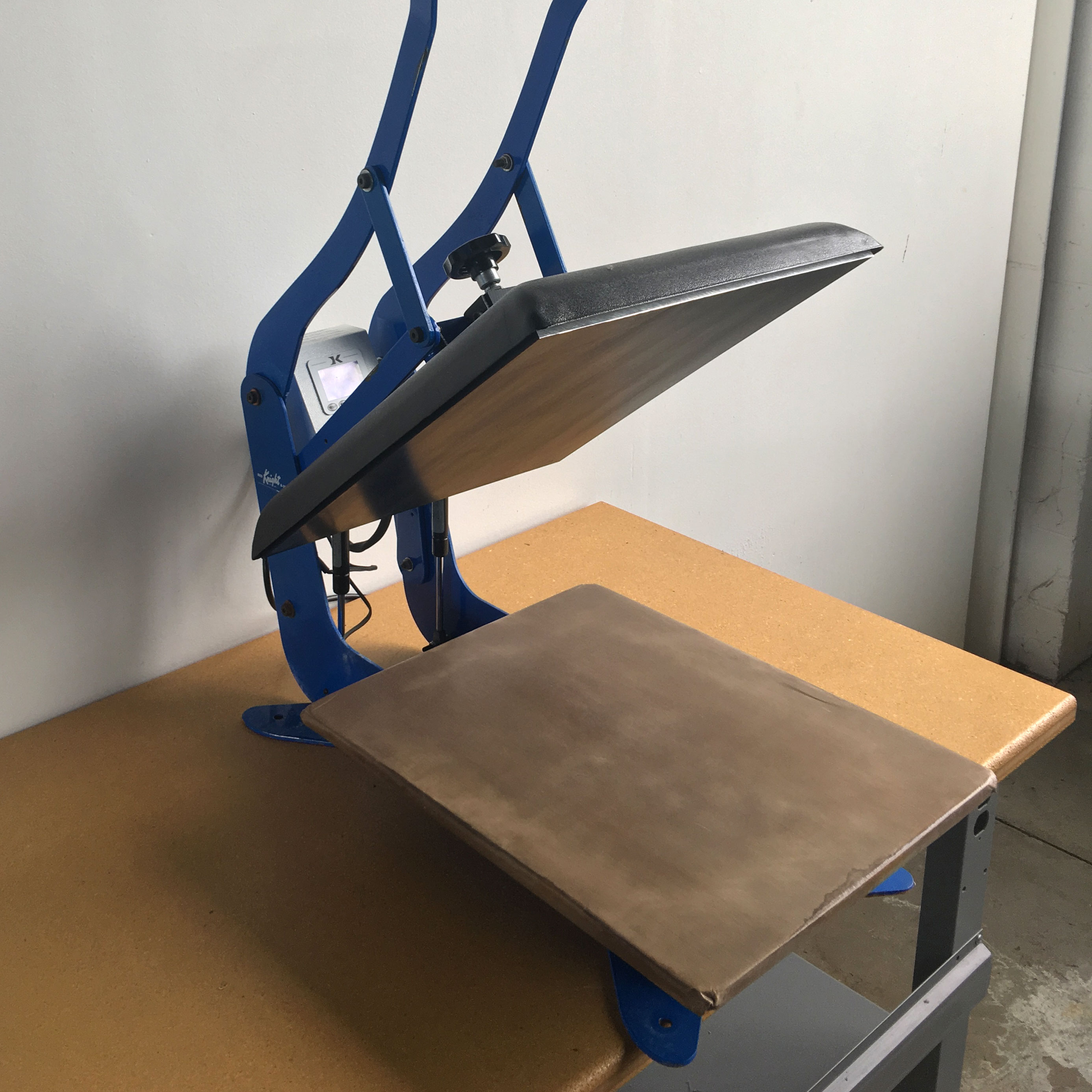 Geo Knight Heat Press DK20 16" x 20" Clamshell Heat Press w/ Digital