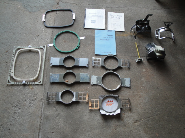 Toyota Expert ESP AD830 Commercial Embroidery Machine W Extras