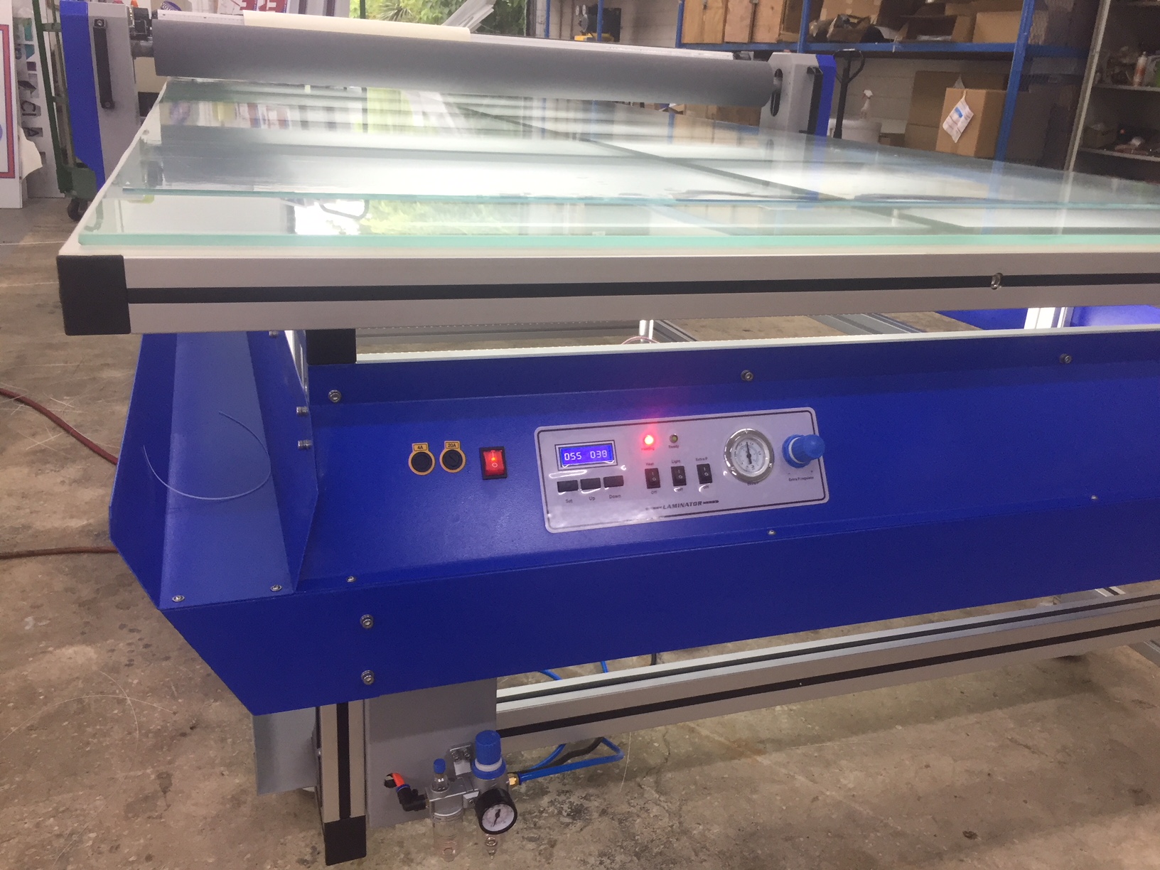 Flatbed Laminator Aplicator Hot/Cold LED Signs & Graphics