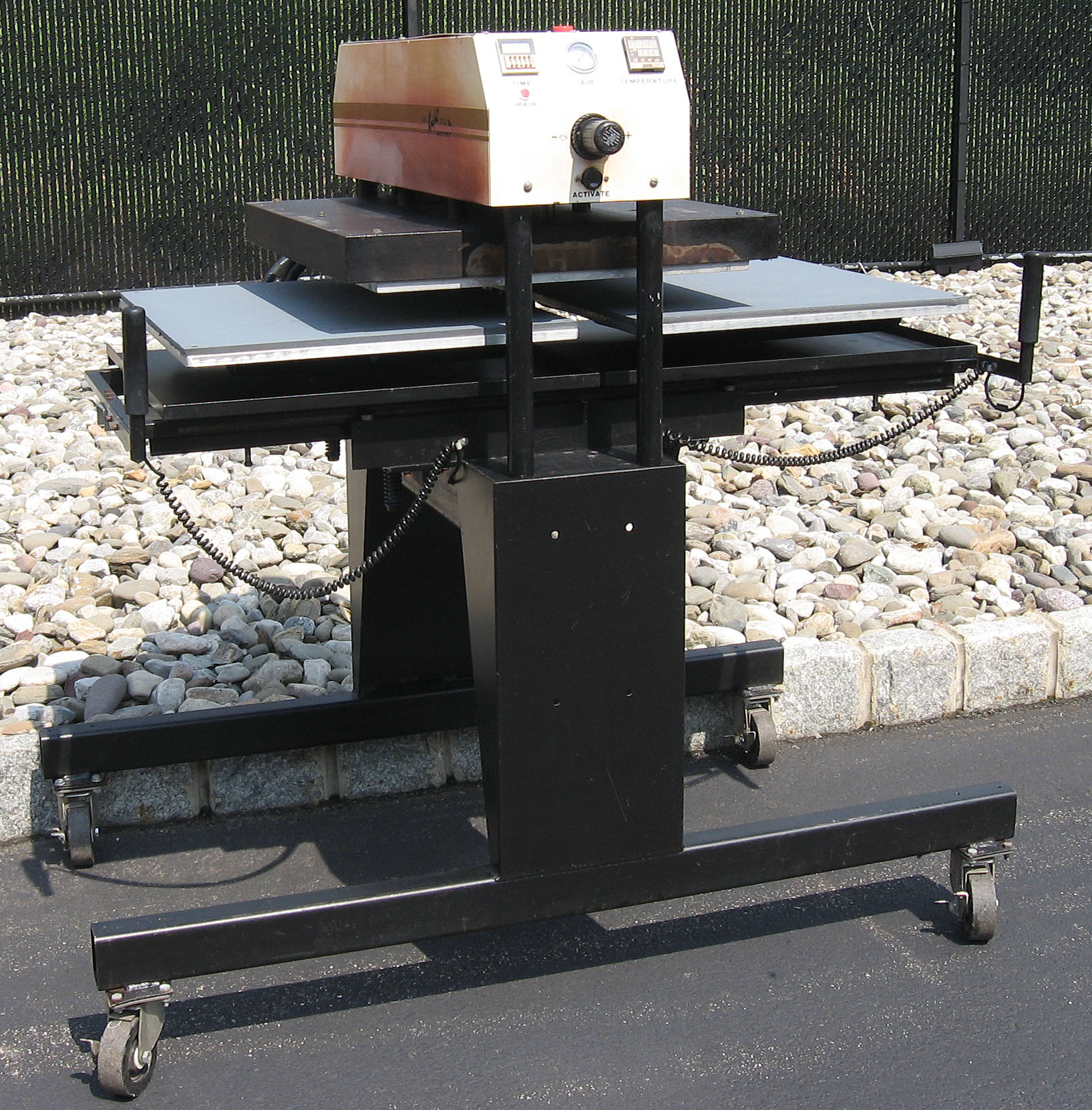 Geo Knight 394 Shuttle Heat Press 16 x 20-394-shuttle-press-1.jpg