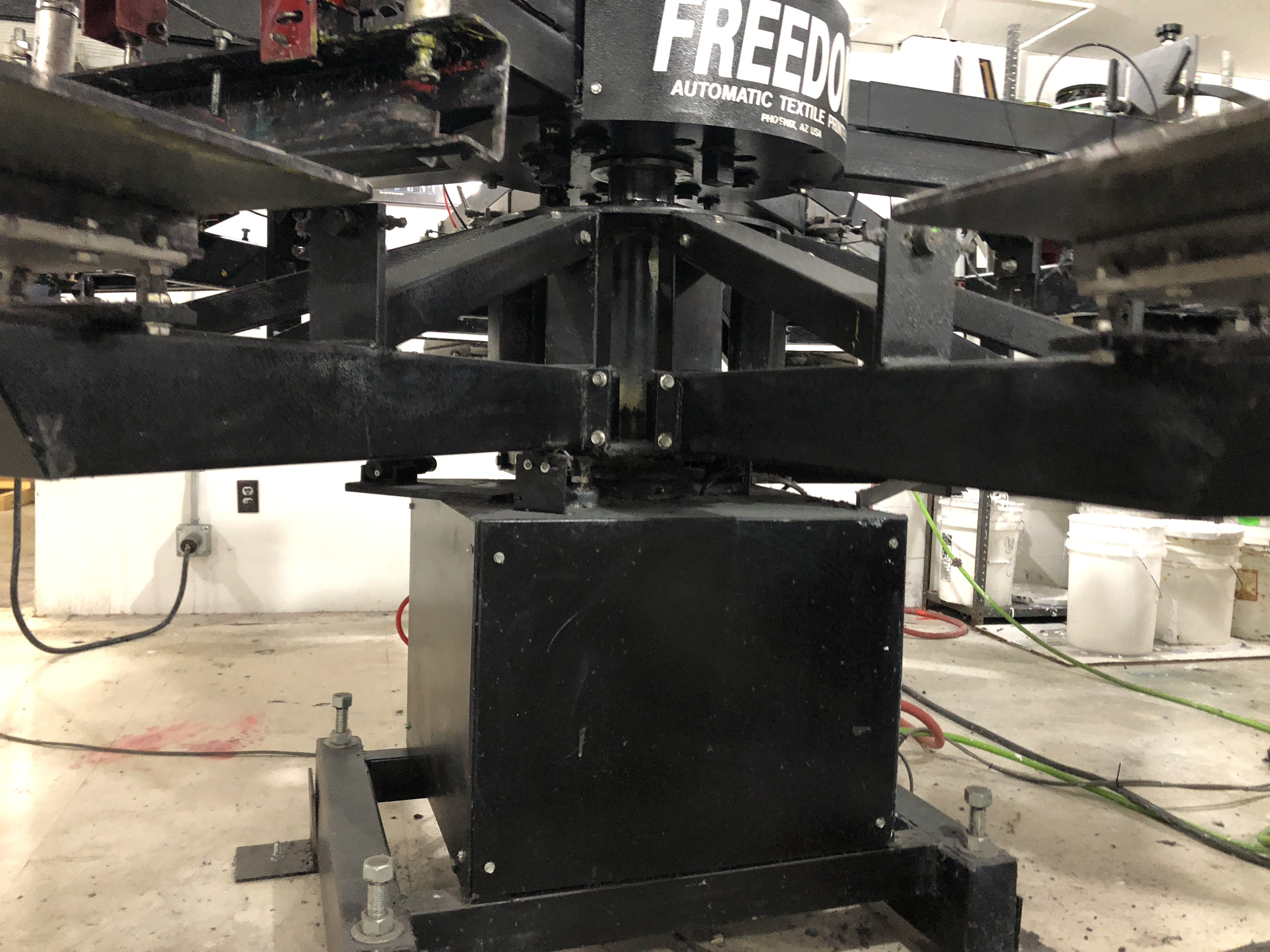 Screen printing shop for sale Workhorse Freedom 6/8 auto press