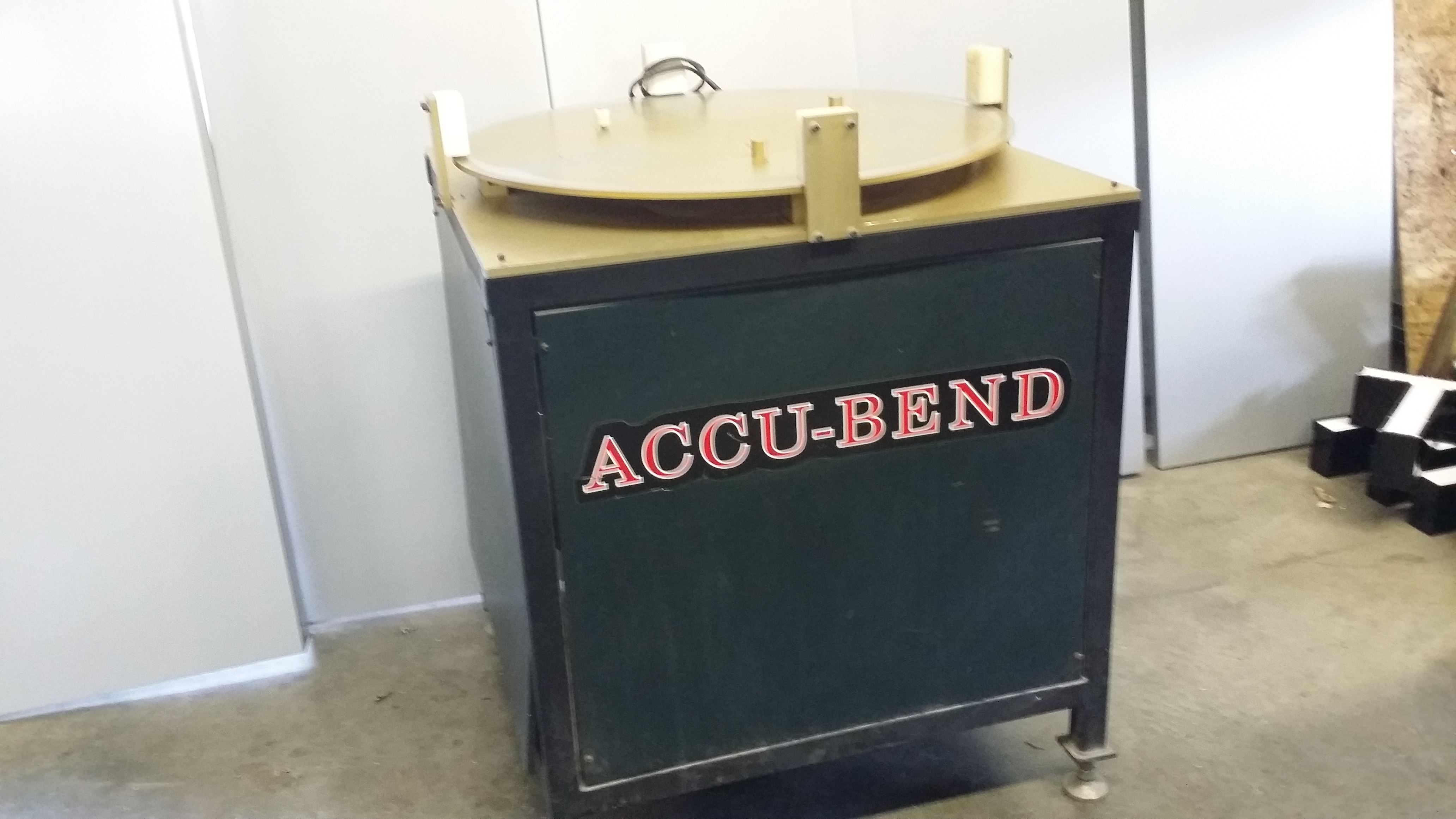 Accu Bend Channel Letter Machine