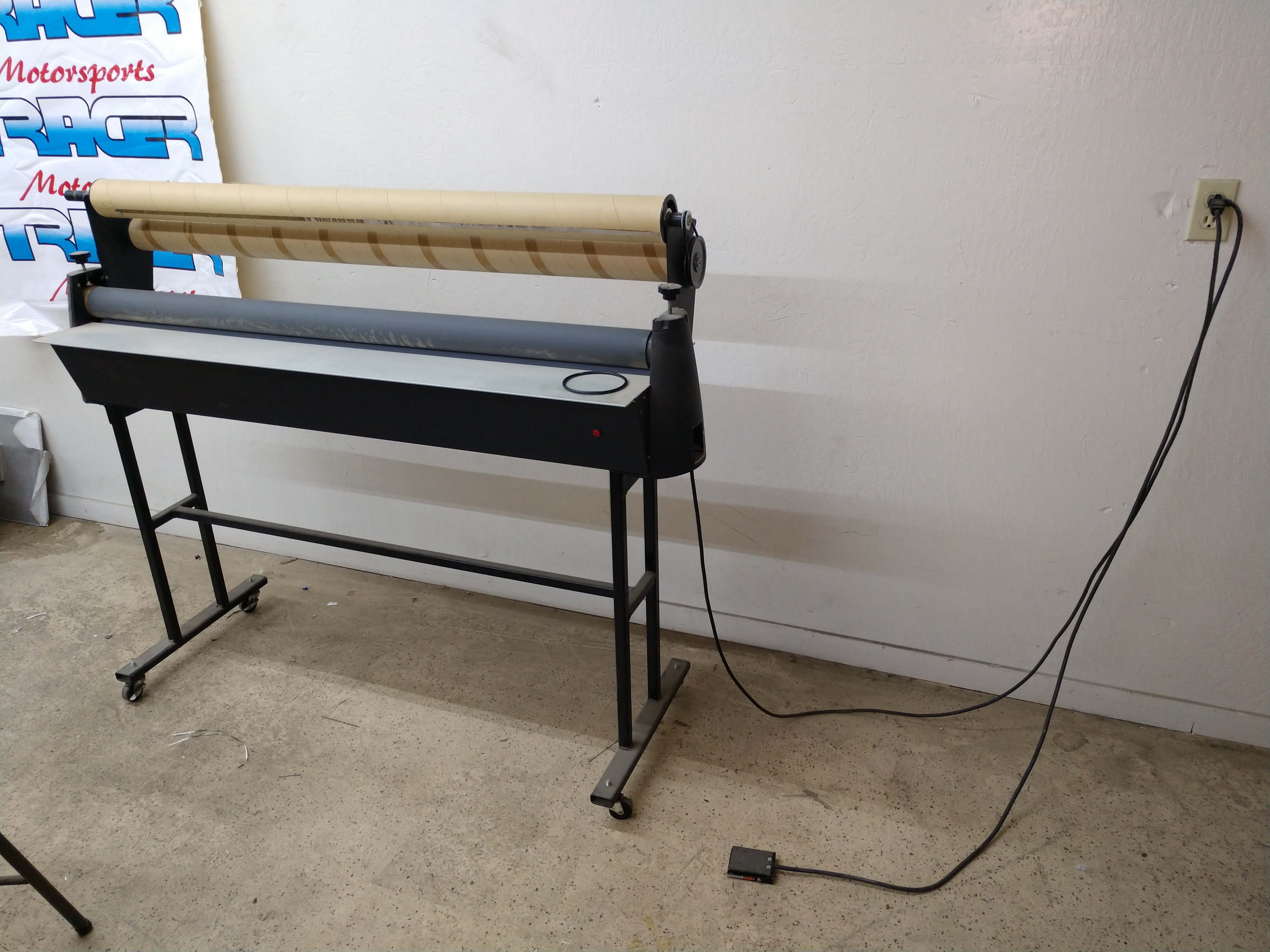 Diage laminator 54 inch-15524206119267385766086368130296.jpg