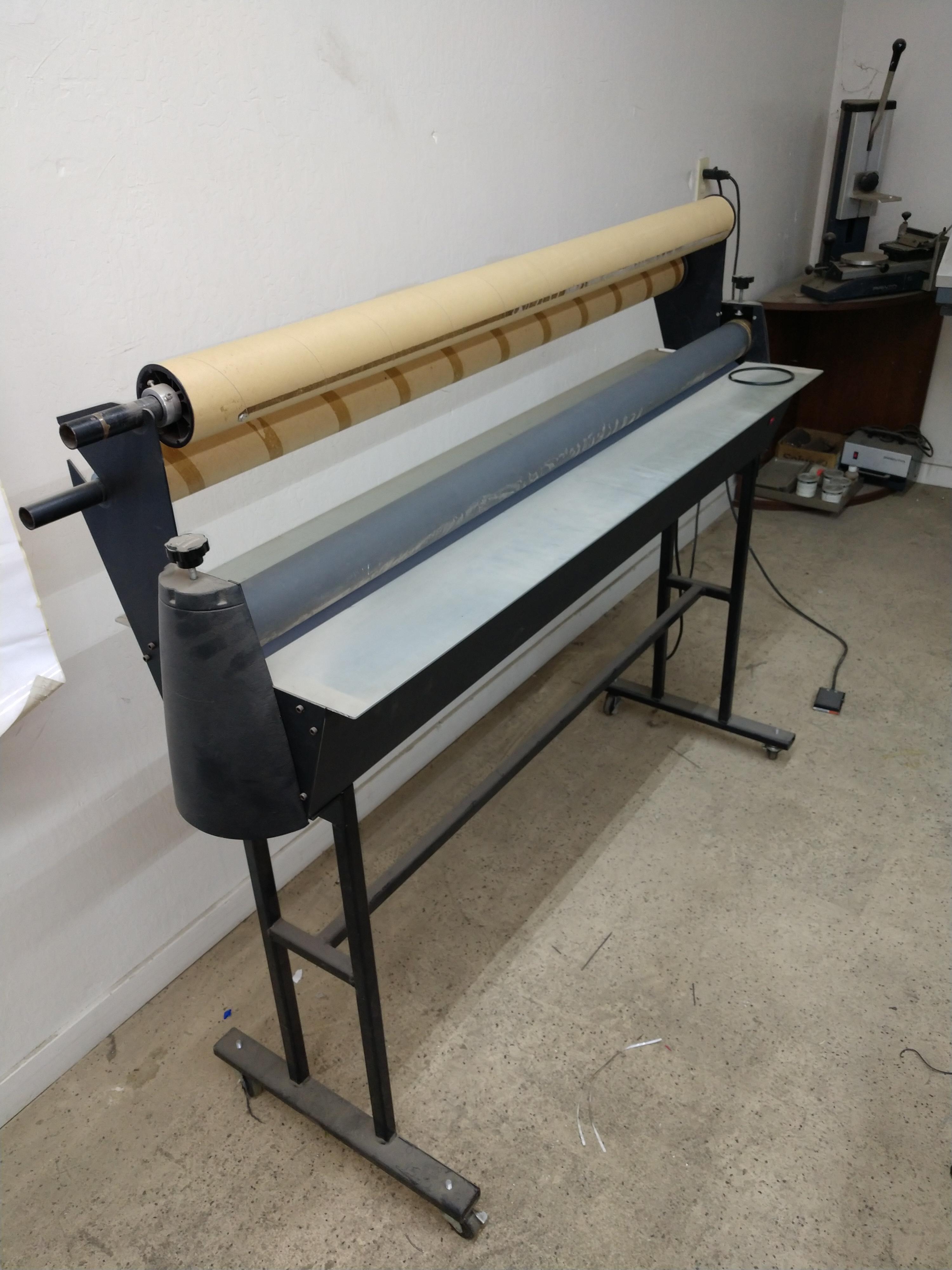 Diage laminator 54 inch-15524206246946376826319227512964.jpg