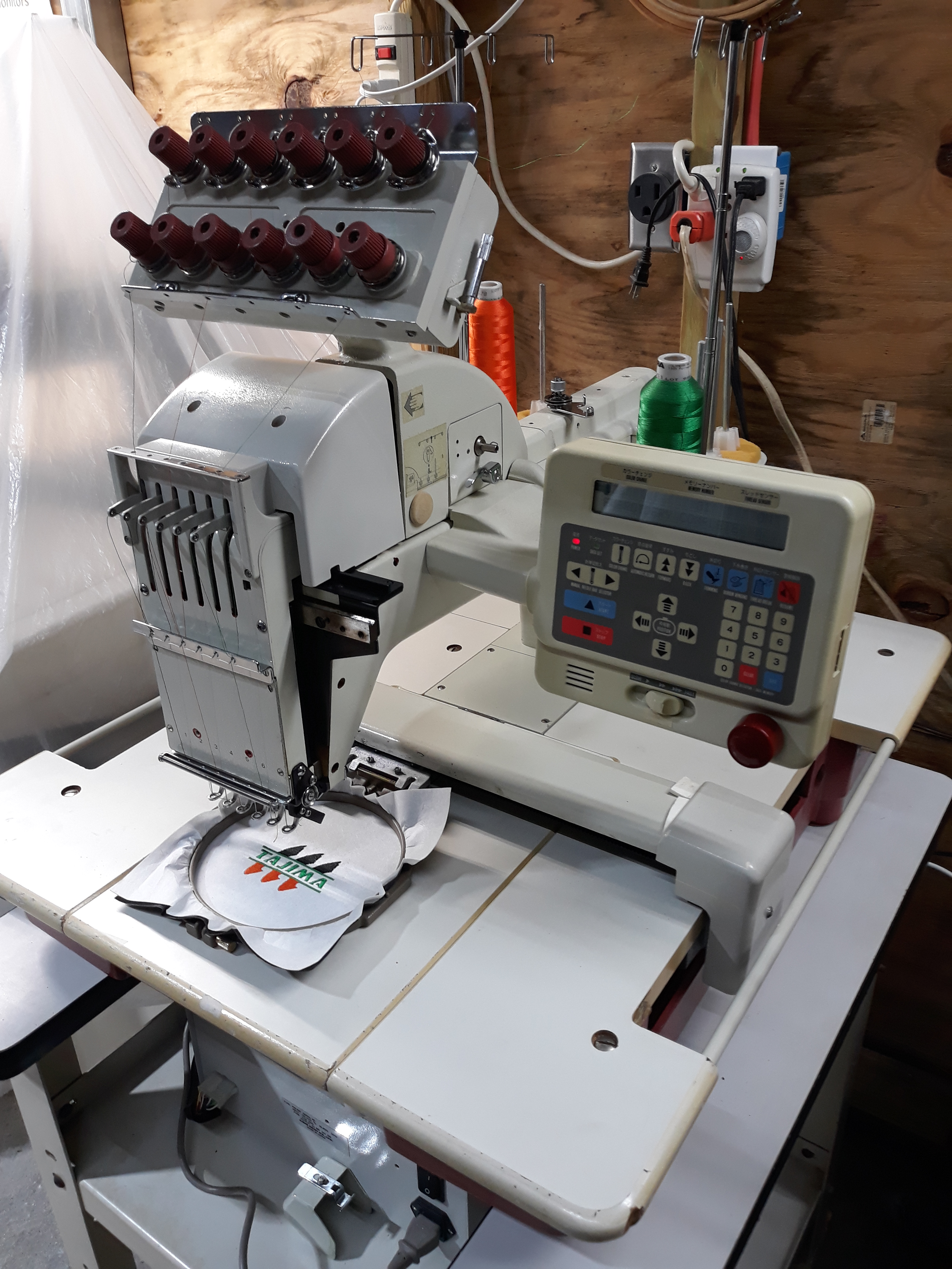 Toyota Expert ESP AD800 commercial embroidery machine w