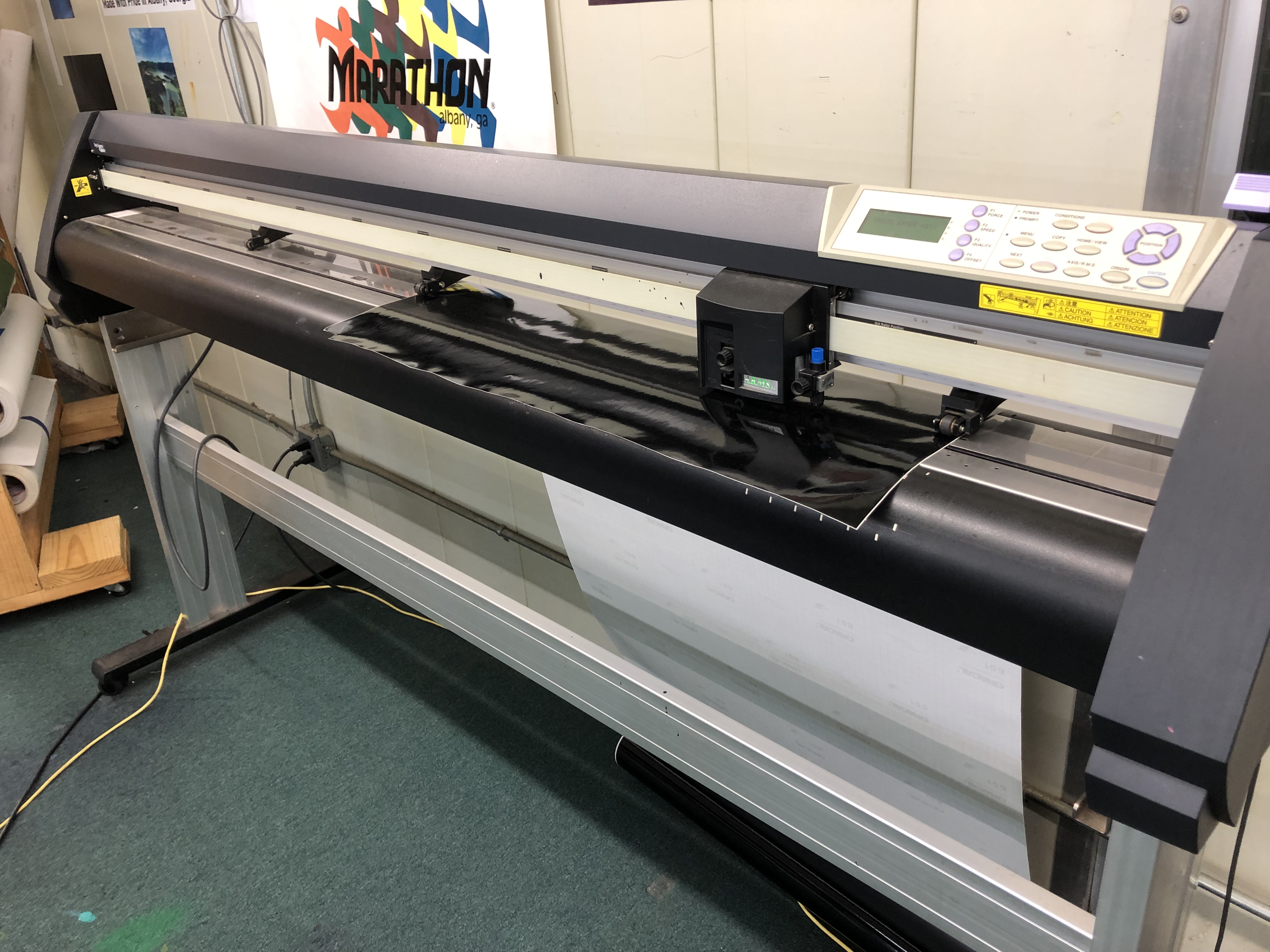 Express Vinyl Q160 plotter-plotter.jpg