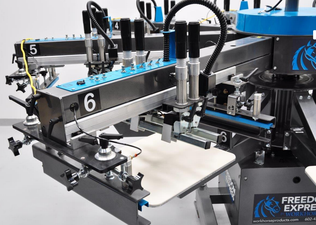 Workhorse - Freedom Express 6/8 w/ (1) Quartz Flash