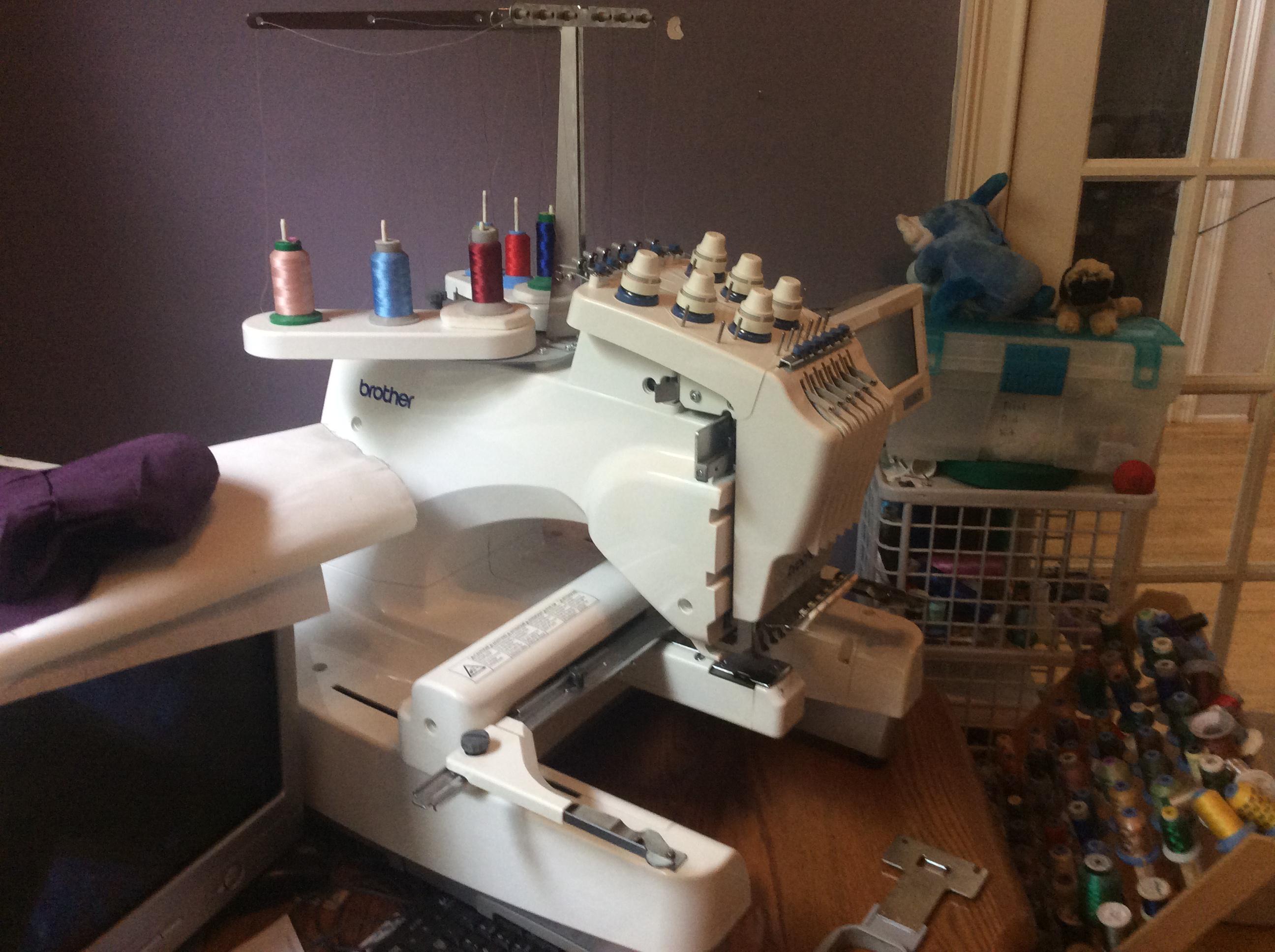 Brother pr600 single head 6 needle machine