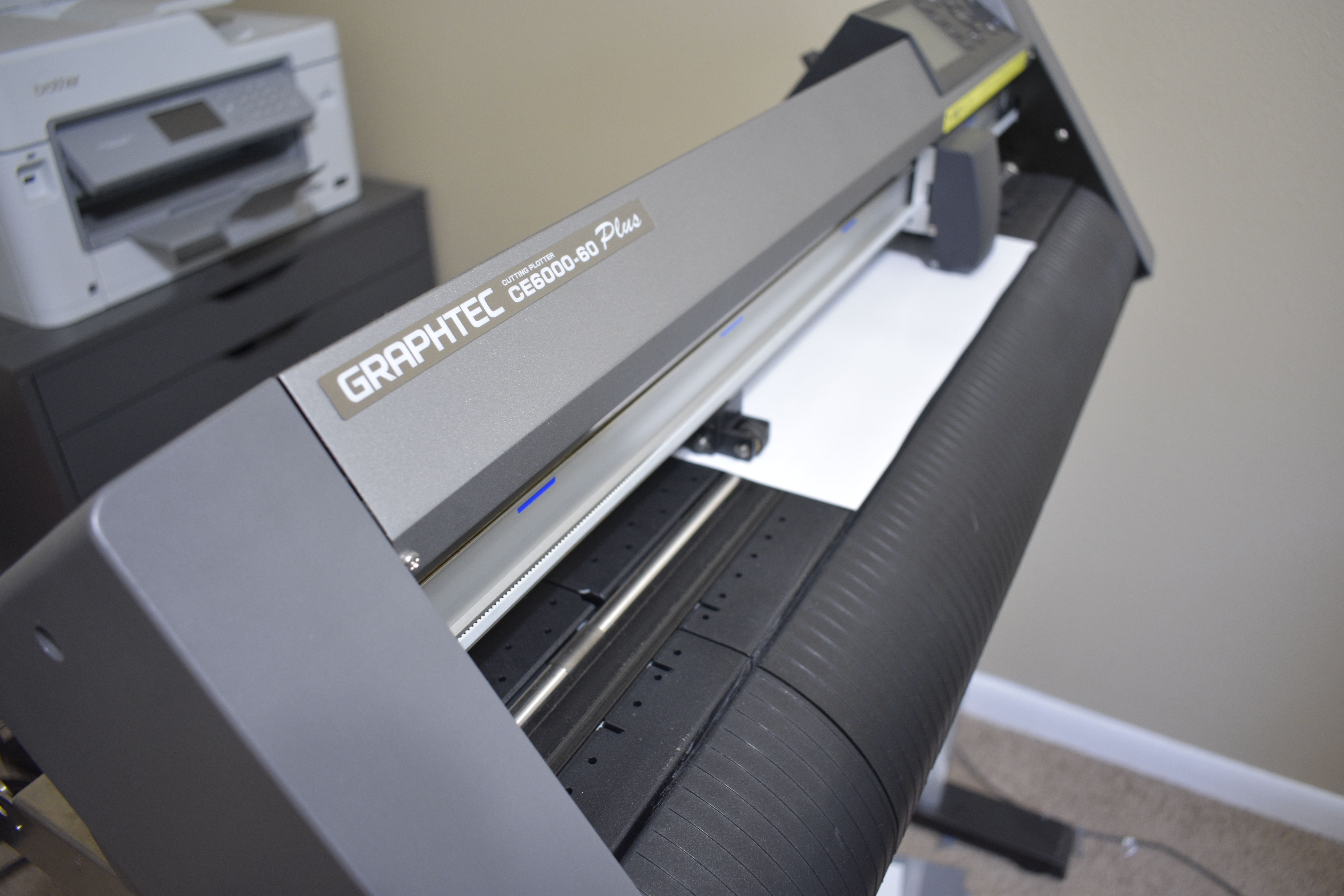 Graphtec CE6000-60 Plus-heat-press.jpg