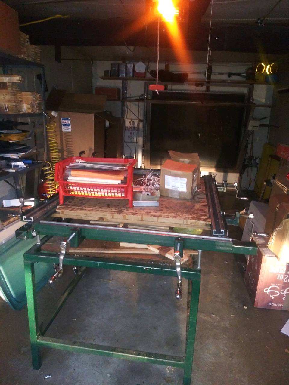T-W 36" x 48" Screen Stretcher with stand