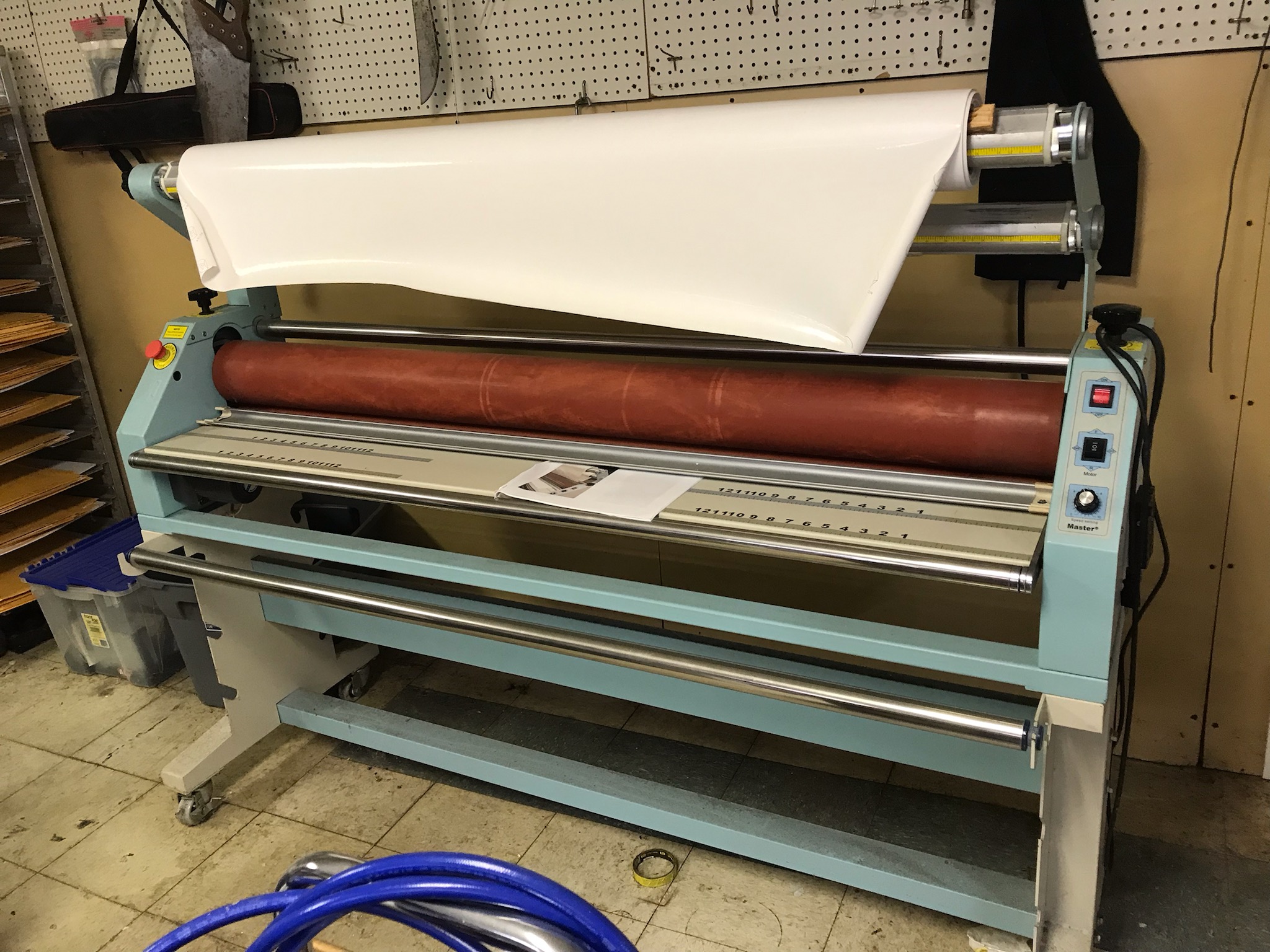 US Tech Master MJ-600 Laminator    0-laminator.jpg