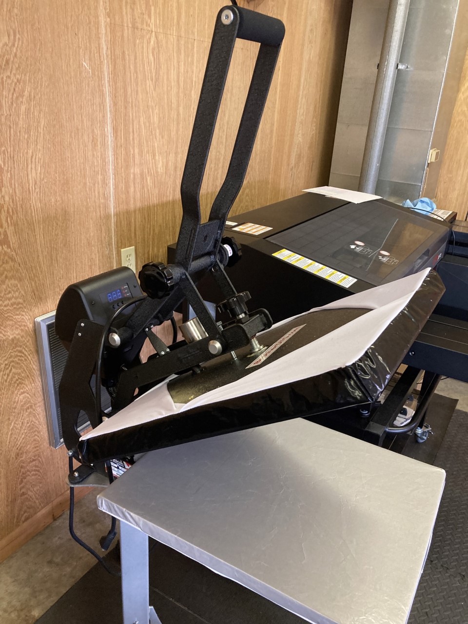 2 Stahl's Hotronix Maxx 2G Heat Presses