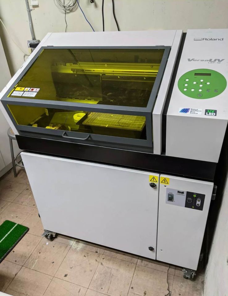 Roland LEF12 Flatbed UV Printer + Rotaprint attachment for bottles and